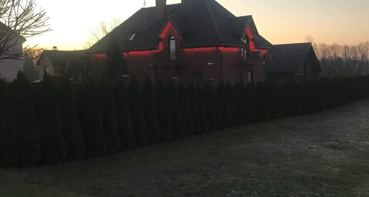 Budynok w Samborze zrobione nowoczesne oświetlenie